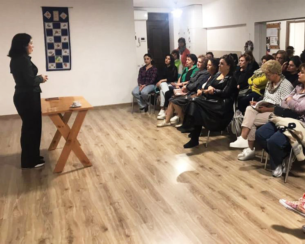 A Meeting with Financial Consultant Anna Bruno at Oghak NGO