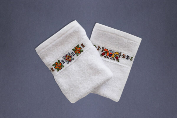 Towel with Armenian Embroidery 30x50 cm